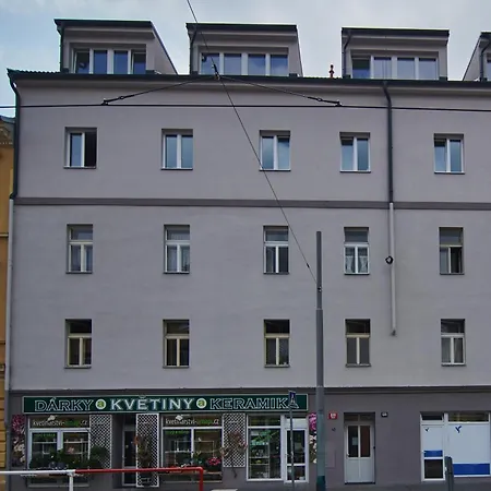 Apartment Cozy With Terrace Near Castle