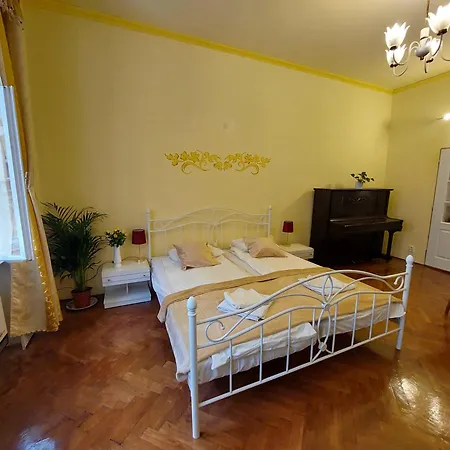 Zuzana Piano Apartment Prague