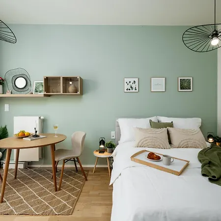 Apartment Days - Premium W Stunning Terraces - Easy Access Prague