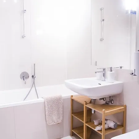 Apartment New Exclusive With Ac Nearby Metro