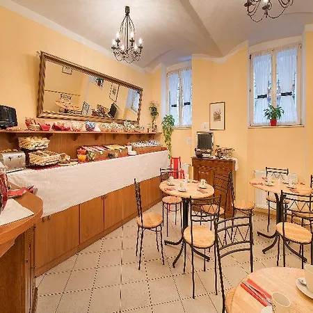 Hotel Suite Home Prague Praga