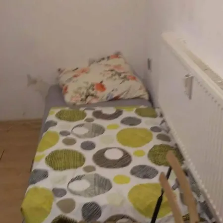 Apartment Economy Flat 18 Minutes From Vaclavske Namesti Prague
