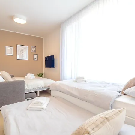 아파트 Bright 2br - 4th Floor, Balcony, Free Parking By Gravity *
