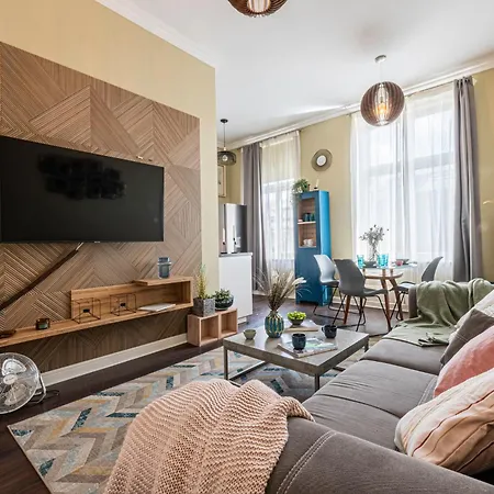 Homey In Lesser Town By Days Prague
