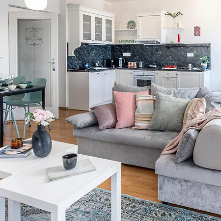 Days - Terrace - Stunning View - Duplex Apartament *
