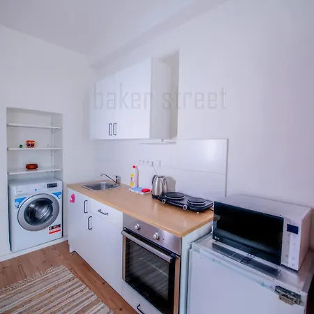 Cozy Close To Palmovka Апартаменты Прага