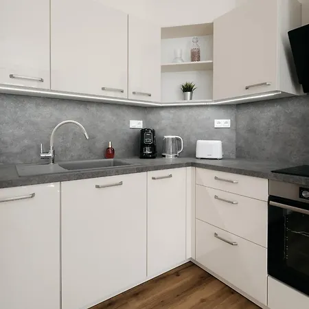 Apartment New&modern In Vibrant Area Near Centre! Prague
