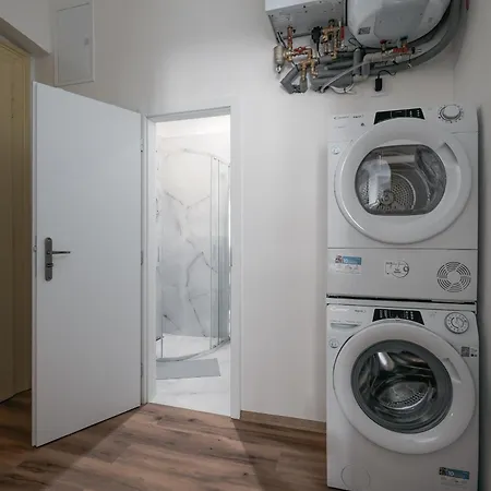 New&modern In Vibrant Area Near Centre! * Prague