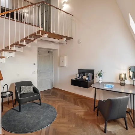 Mottl House By Adrez Lägenhetshotell Prag