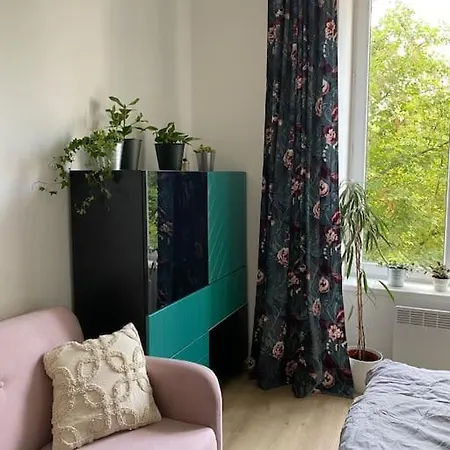 Apartment Cute Botanical Flat Near By Zizkov Tower