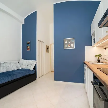 Cosy, Retro-styled Flat In Beautiful Zizkov Apartment Prague