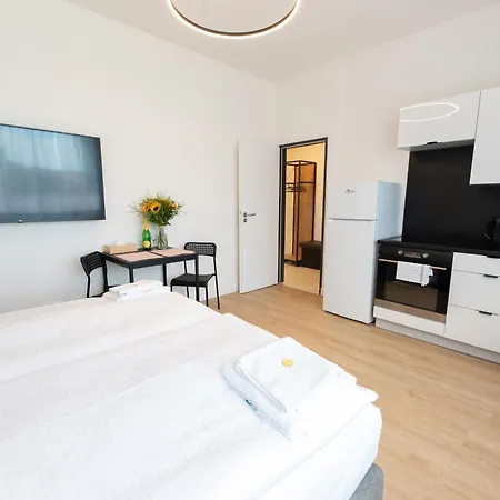 Post 120 Hotel Praha