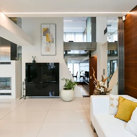 Presidential Penthouse, 303m2, Jacuzzi On Terrace, Sauna, 6bdrm, 4bthrm, Ac, Lift *