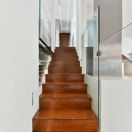 Presidential Penthouse, 303m2, Jacuzzi On Terrace, Sauna, 6bdrm, 4bthrm, Ac, Lift Prague