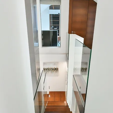 Presidential Penthouse, 303m2, Jacuzzi On Terrace, Sauna, 6bdrm, 4bthrm, Ac, Lift