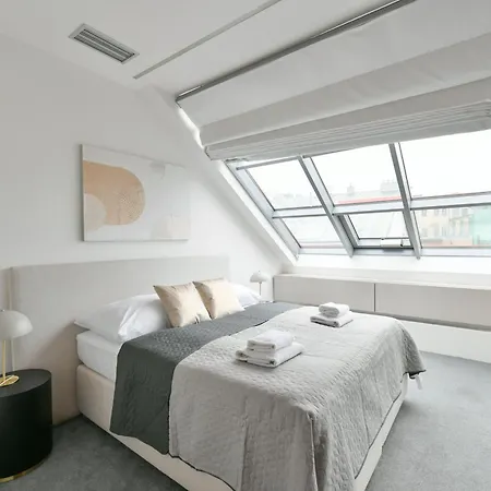 Presidential Penthouse, 303m2, Jacuzzi On Terrace, Sauna, 6bdrm, 4bthrm, Ac, Lift