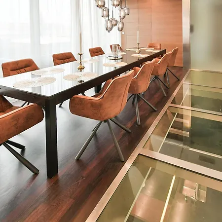 Presidential Penthouse, 303m2, Jacuzzi On Terrace, Sauna, 6bdrm, 4bthrm, Ac, Lift Apartment Prague