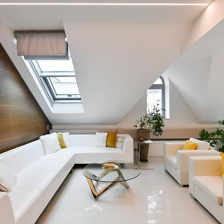 Presidential Penthouse, 303m2, Jacuzzi On Terrace, Sauna, 6bdrm, 4bthrm, Ac, Lift