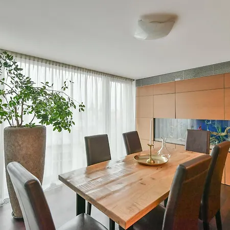 Apartment Presidential Penthouse, 303m2, Jacuzzi On Terrace, Sauna, 6bdrm, 4bthrm, Ac, Lift
