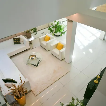 Presidential Penthouse, 303m2, Jacuzzi On Terrace, Sauna, 6bdrm, 4bthrm, Ac, Lift * Prague