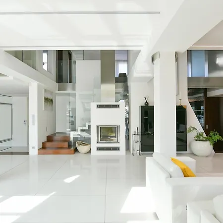 Presidential Penthouse, 303m2, Jacuzzi On Terrace, Sauna, 6bdrm, 4bthrm, Ac, Lift Apartment *