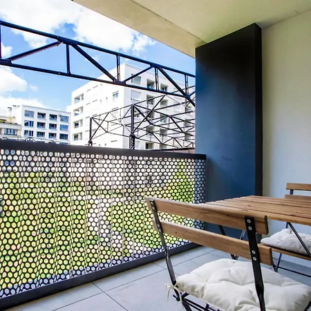 Blueground 7 Furnished With Balcony Prg-1 Apartament *