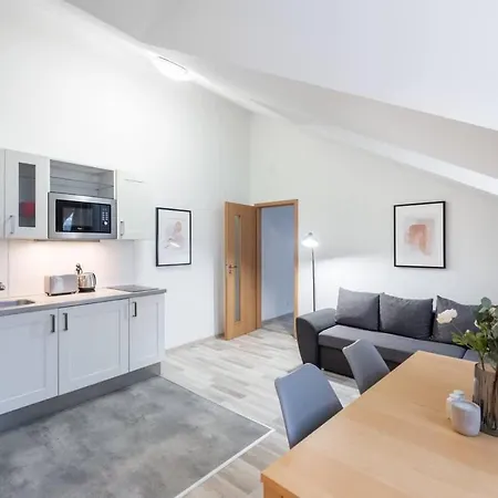 Elegant 4-guest Retreat Near Old Town * Prague
