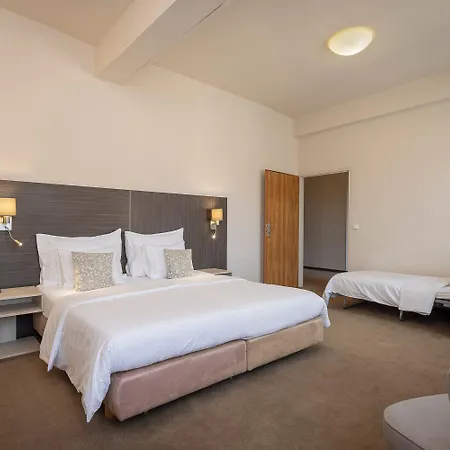 Pytloun Kampa Garden Hotel