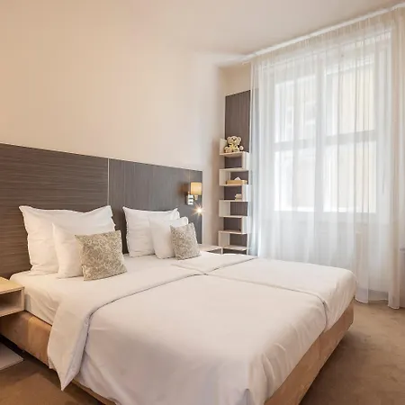 Pytloun Kampa Garden Hotel 4*