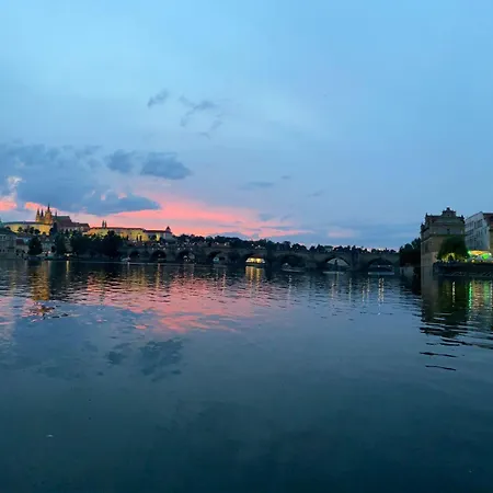 旅馆 市中心旅舍 *