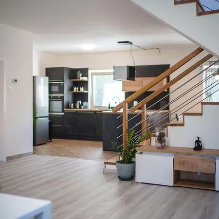 Stary Chodov By Interhome בית נופש פראג