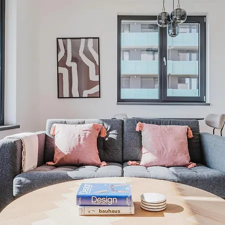 Blueground 3 New Build Fully Equipped Prg-38 Apartment