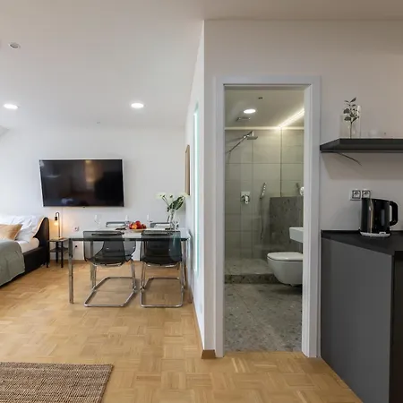 Kip Old Town Modern With Free Parking & Ac Apartamento *