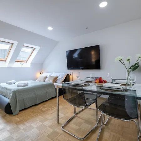 Apartamento Kip Old Town Modern With Free Parking & Ac