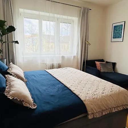 Park View Andel Apartmán *