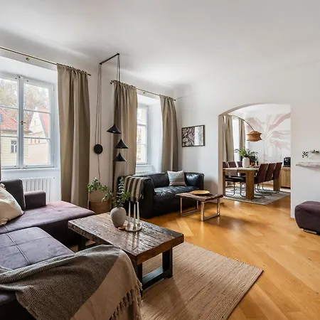 Luxury Retreat By Charles Bridge Apartment Prague