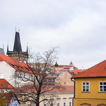 Apartment Luxury Retreat By Charles Bridge *
