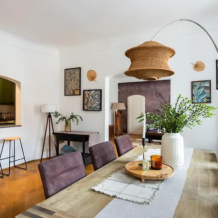 Apartment Luxury Retreat By Charles Bridge Prague
