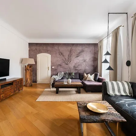 Luxury Retreat By Charles Bridge Prague