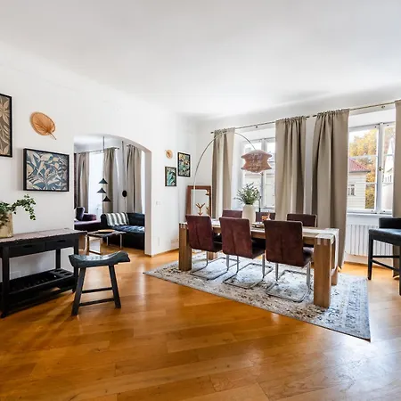 Luxury Retreat By Charles Bridge *