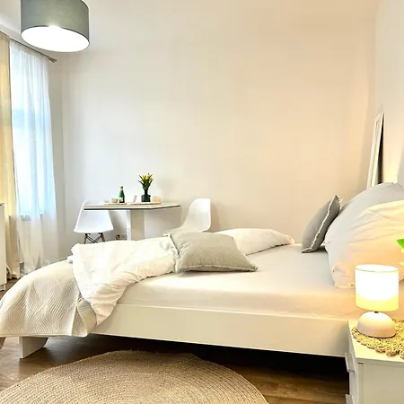 Apartament Treetess Centre