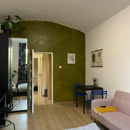 Apartment Cute Botanical Flat Near By Zizkov Tower *