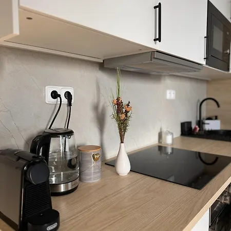 Apartment Cozy With A Balcony Prague