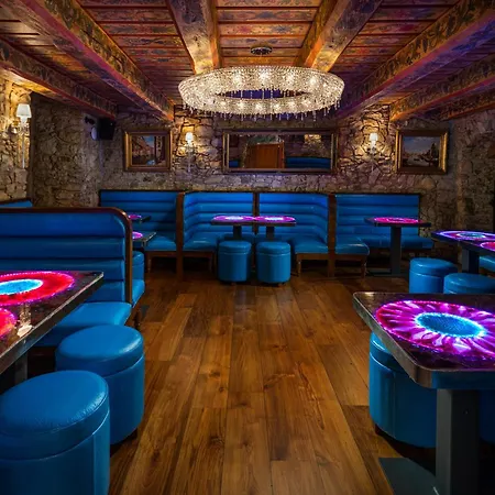 Hotel U Zlateho Stromu By Bhg