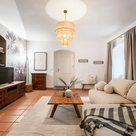 Luxury Retreat By Charles Bridge Prague