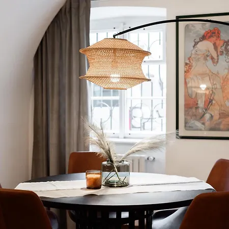 Luxury Retreat By Charles Bridge Apartment *