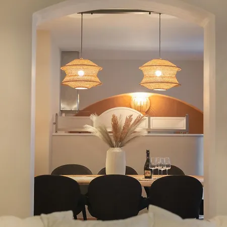 Apartment Luxury Retreat By Charles Bridge *