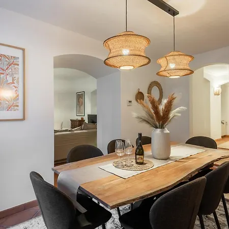 Luxury Retreat By Charles Bridge Apartment Prague