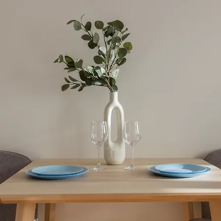 Churchill Heritage Apartment *