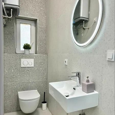 Cozy One-room In Heart Of דירה